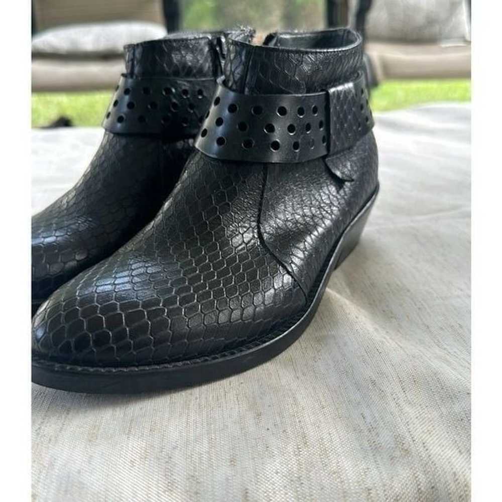 LiliMill Black Snakeskin Ankle Boot 37=7 - image 4