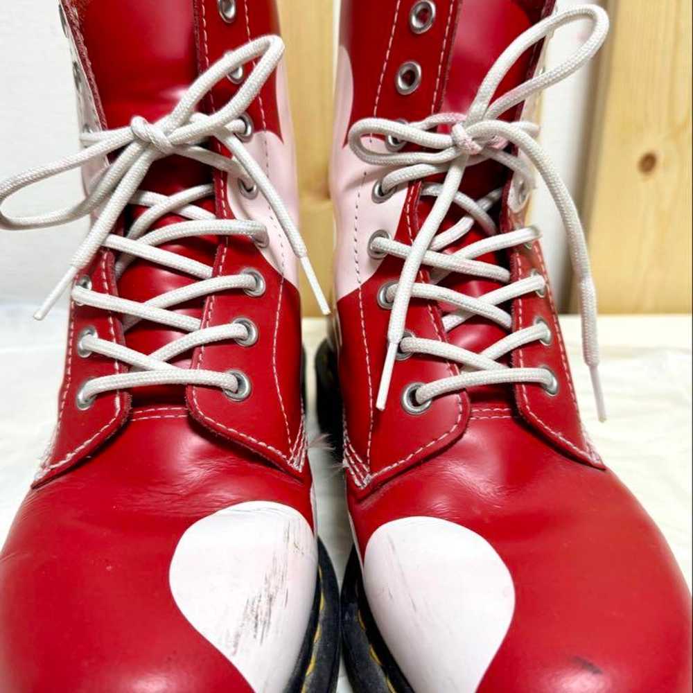 Dr. Martens 24cm Heart Valentine UK5 8-hole boots - image 6