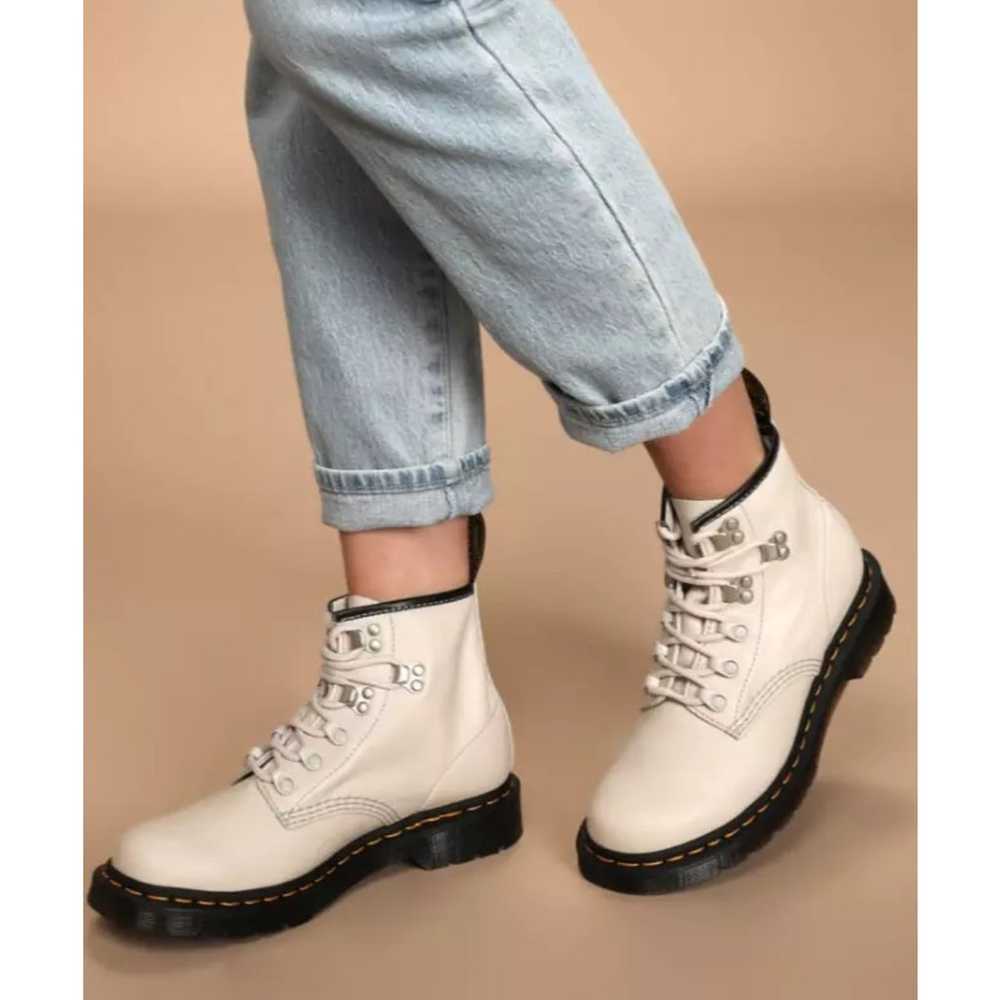 Dr. Martens Boots Women 9 White Lace Up Chunky Ha… - image 8