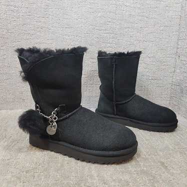 UGG Classic Mini Women's Size US 5 Black Sheepski… - image 1