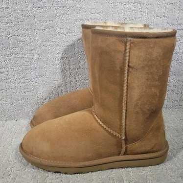 UGG Australia Classic Short Women's Size US 7 Che… - image 1