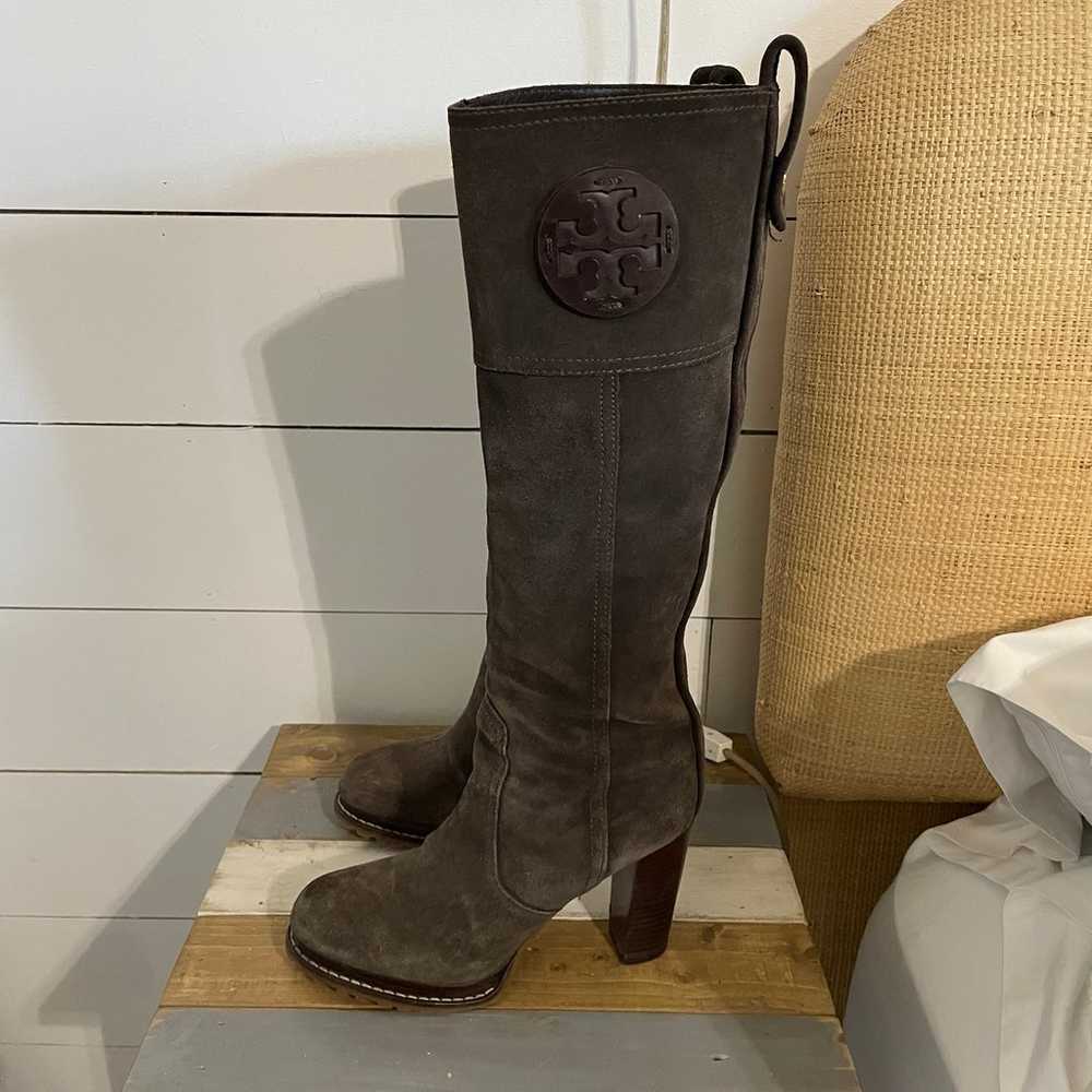 Tory Burch Claudia Suede Boots Size 8 - image 3