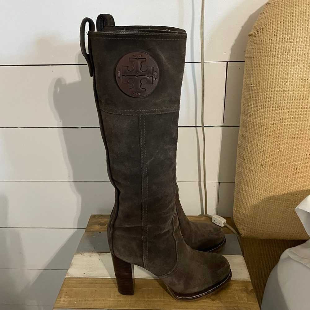 Tory Burch Claudia Suede Boots Size 8 - image 5