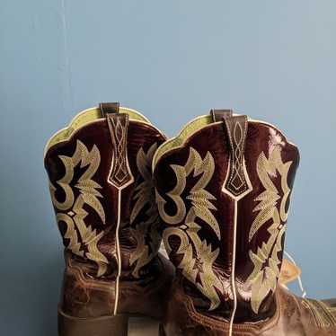 womens cowboy boots