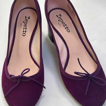 Repetto Purple Suede Ballet Shoes in Excellent Con