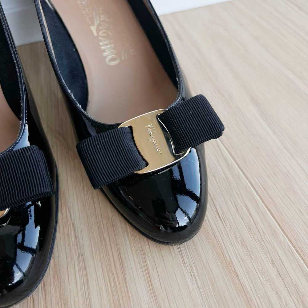 Ferragamo Vara Pumps 4.5D Black Patent - image 10