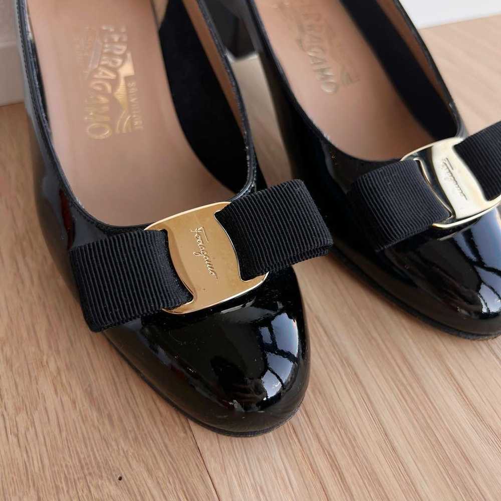 Ferragamo Vara Pumps 4.5D Black Patent - image 11