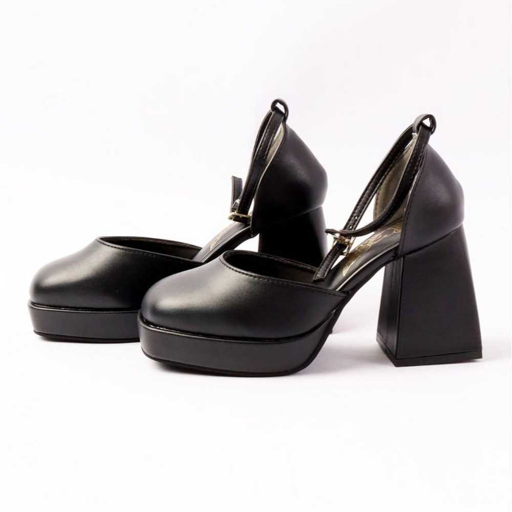 LOVEHUNTER Thick Platform Chunky Heel Separate Pu… - image 1