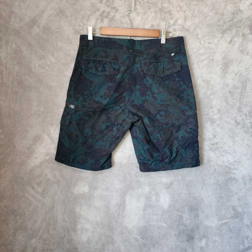 Nike Nike Medium Camo Cargo Shorts Dark Green Men… - image 2