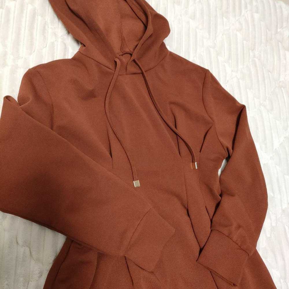 Brown Long Sleeve Dress (Hoodie Type) - image 9