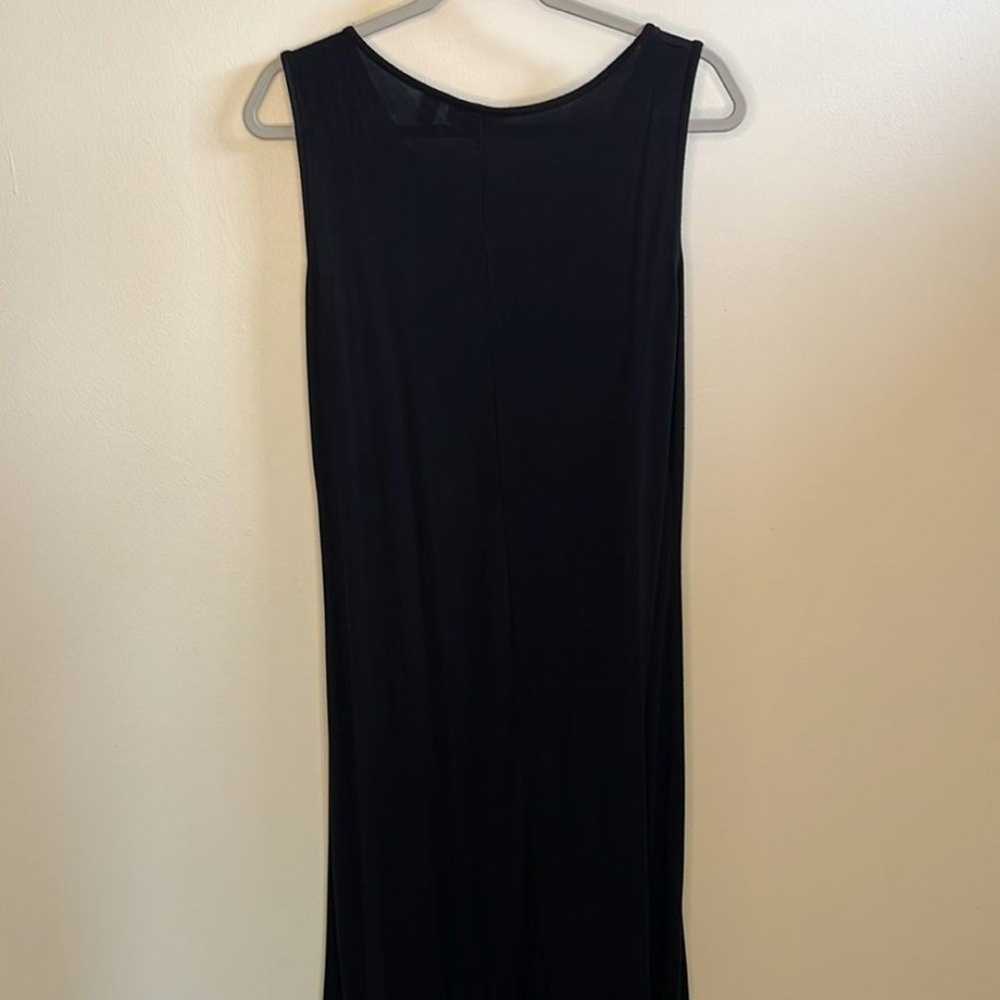 NINA LEONARD MEDIUM BLACK VNECK SLEEVELESS DRESS … - image 9