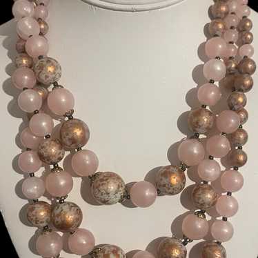 Vintage triple strand pink and gold pearl necklace - image 1