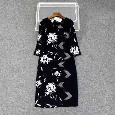 Black and white floral long-sleeve knee-length dre