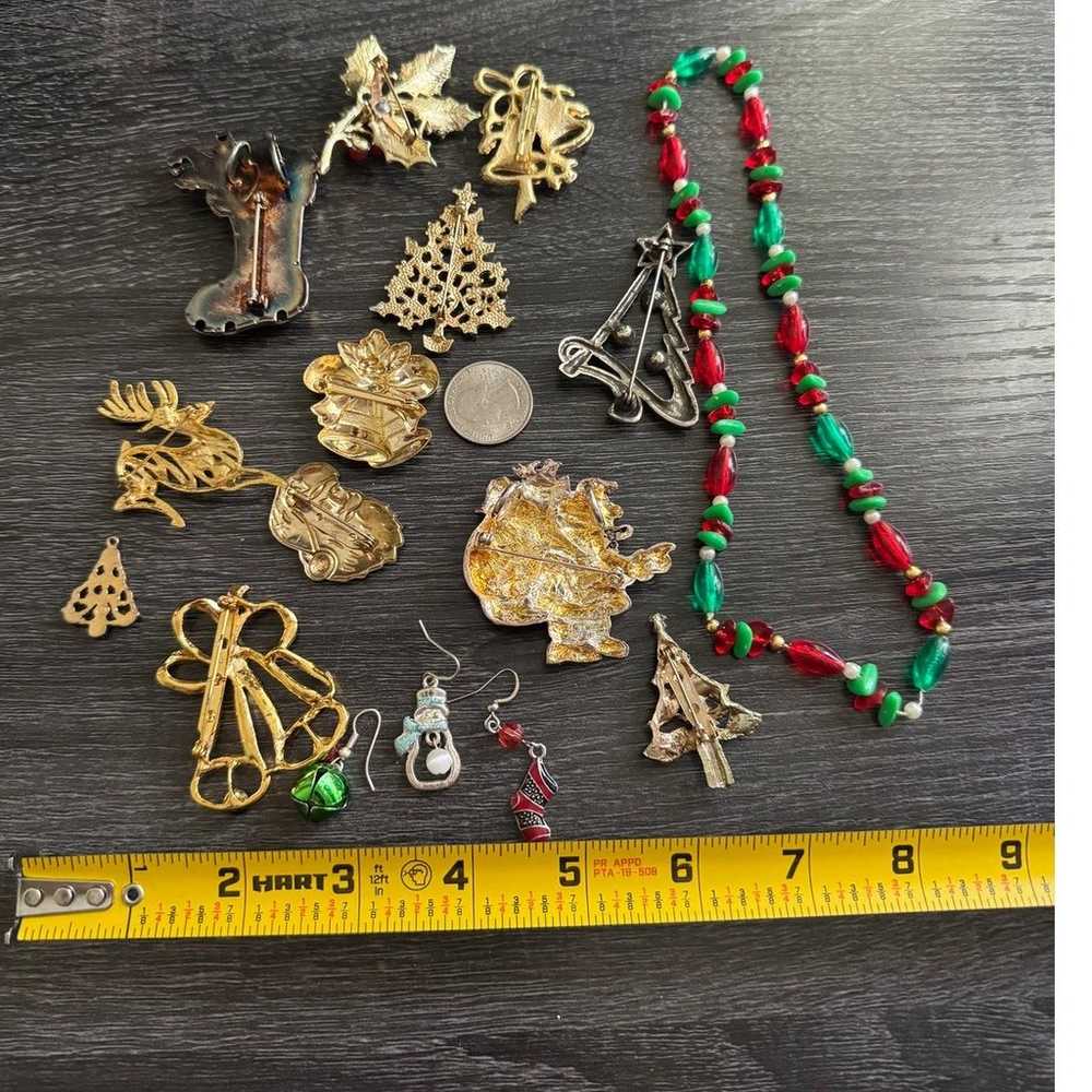 Christmas Holiday Themed Mixed Jewelry Lot Brooch… - image 2