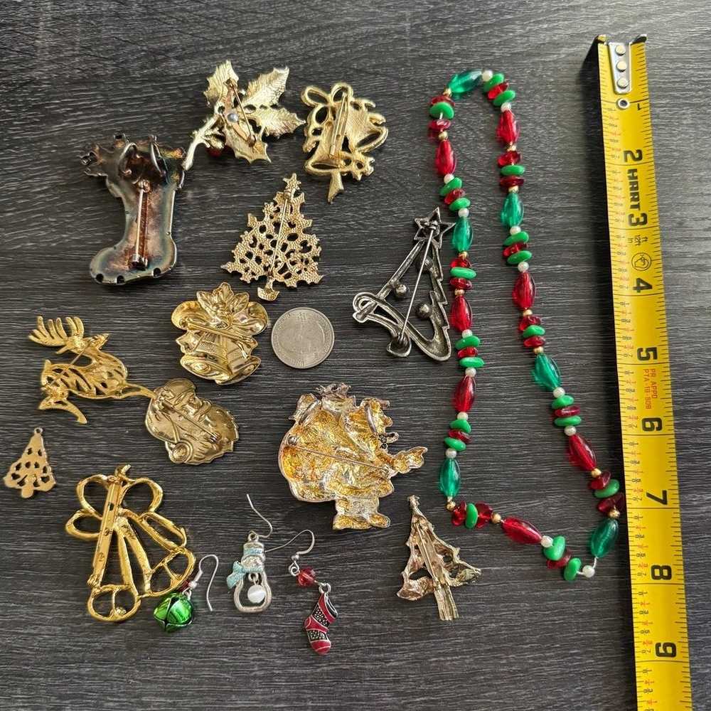 Christmas Holiday Themed Mixed Jewelry Lot Brooch… - image 4