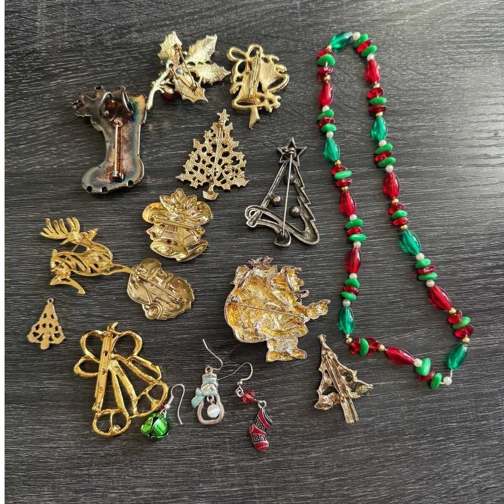 Christmas Holiday Themed Mixed Jewelry Lot Brooch… - image 5