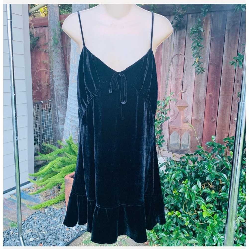 REFORMATION BLACK SILK BLEND VELVET SLIP DRESS S - image 1