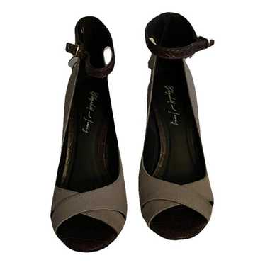 Elizabeth And James Cloth heels - image 1