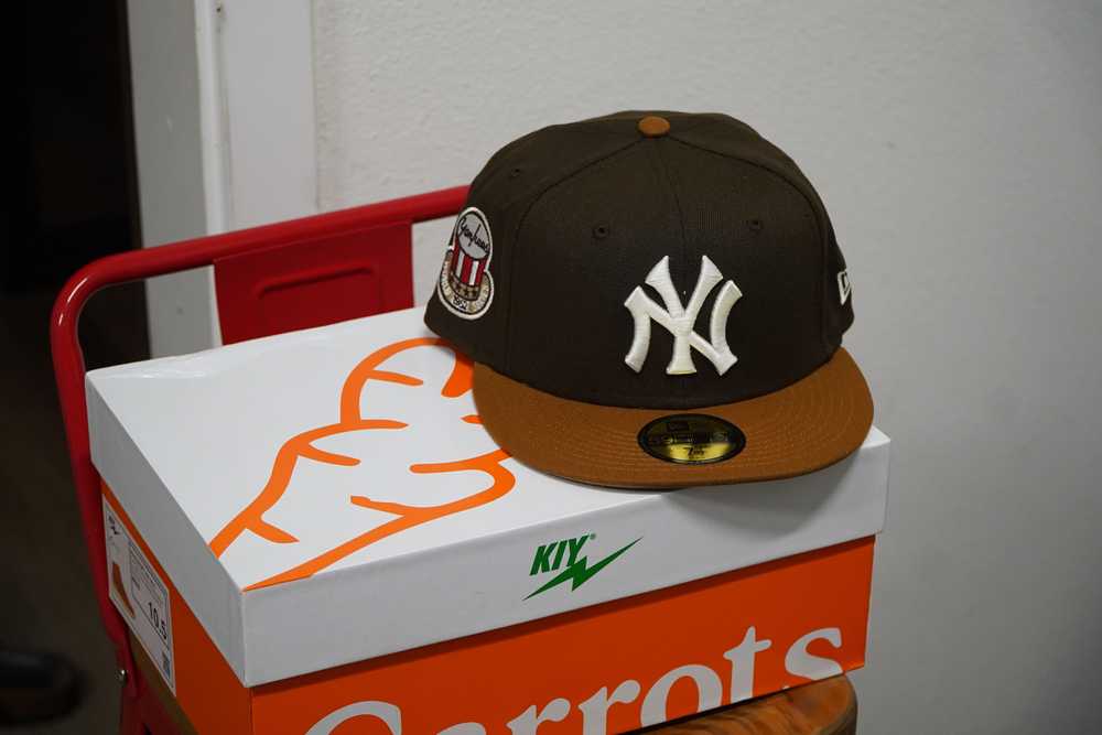 New Era New York Yankees New Era - 7 1/2 - image 1