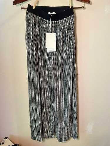 COS NWT wide leg Plissé Pants (XS) | Used,…