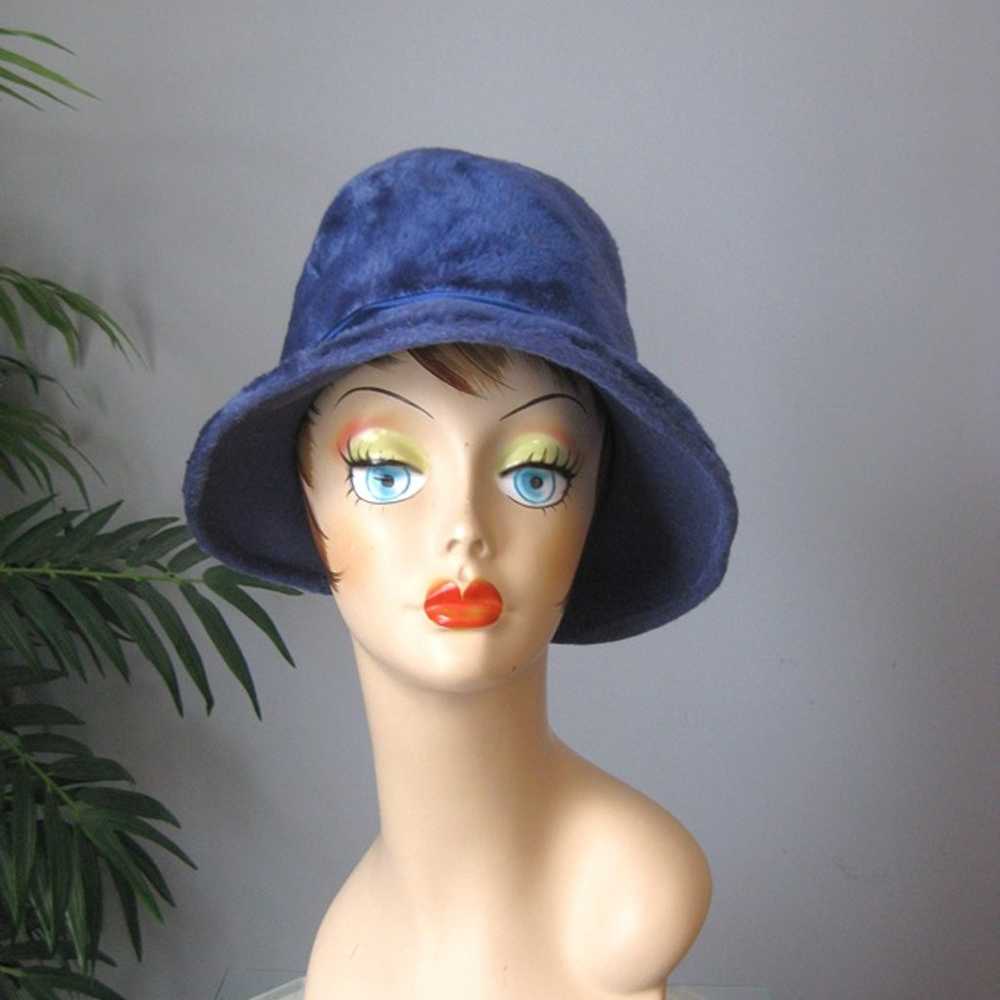 Vintage Cloche Hat Royal Blue Wool Felt Plush Clo… - image 2