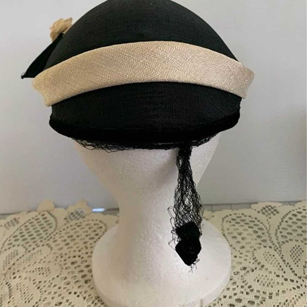 Vintage black and ivory hat - image 3