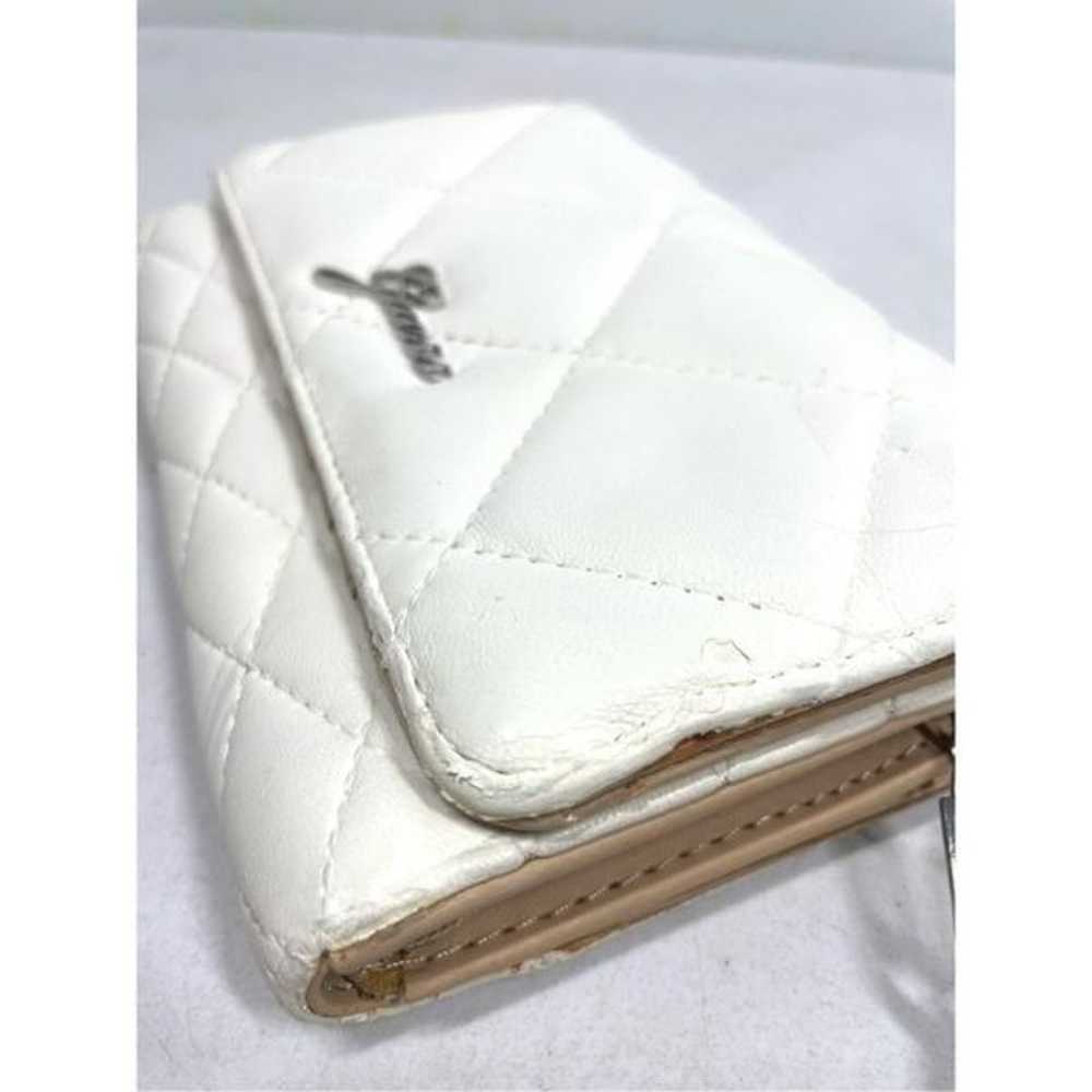 Vintage GUESS White Quilted Faux Leather Flap Wri… - image 4