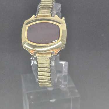 Vintage 1977 Bulova N7 Women's Gold Plated Quartz 