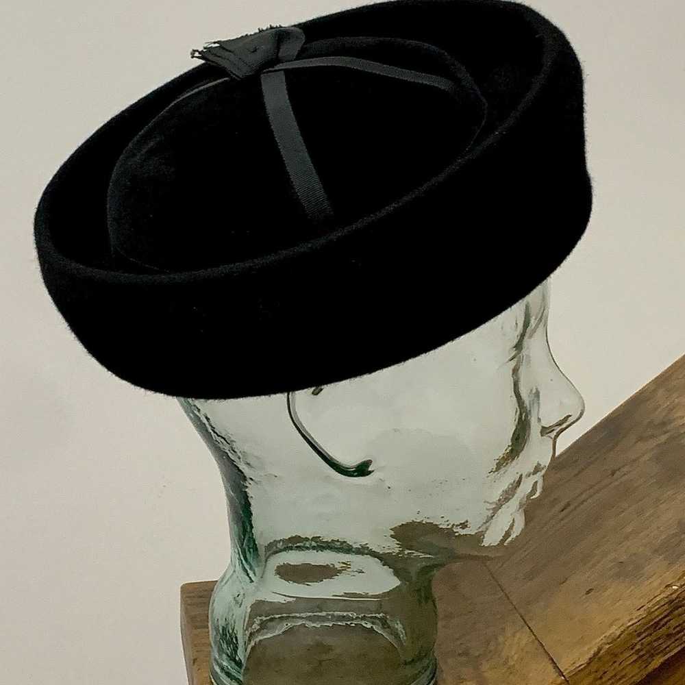 Vintage Women’s Corona Black 100% Wool Felt Hat M… - image 2