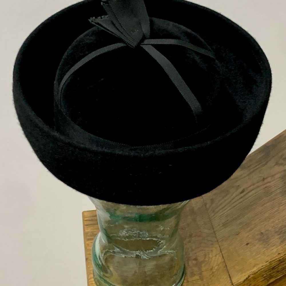 Vintage Women’s Corona Black 100% Wool Felt Hat M… - image 7