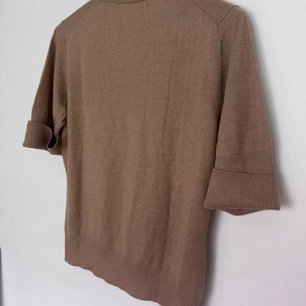 LEONARD's beige V-neck short-sleeve knit with rib… - image 10