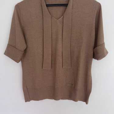 LEONARD's beige V-neck short-sleeve knit with rib… - image 1