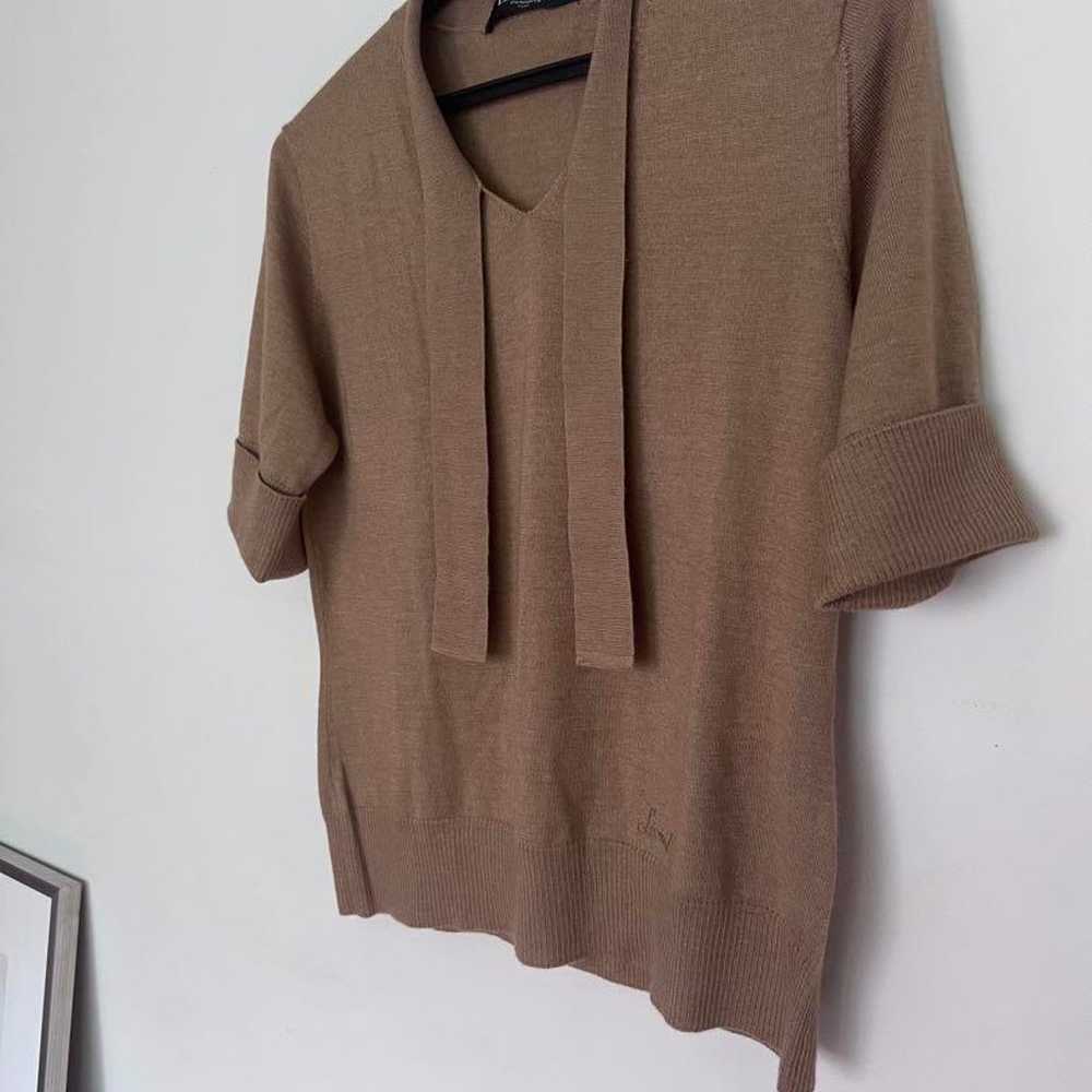 LEONARD's beige V-neck short-sleeve knit with rib… - image 3