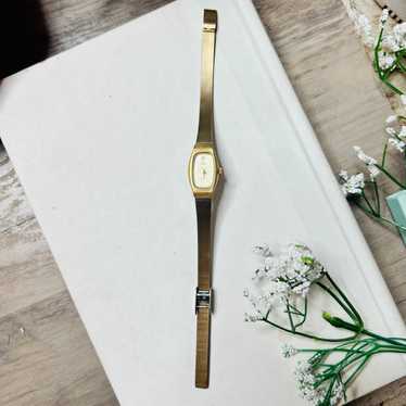 Dainty gucci watch - Gem