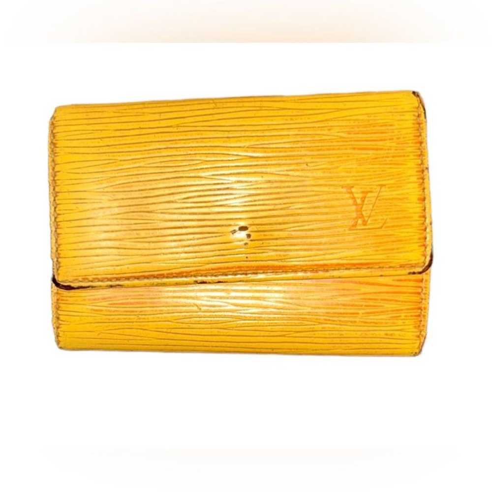 LOUIS VUITTON 1995 Yellow Epi Leather 6 Ring Key … - image 1