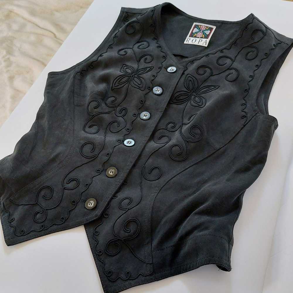 Southwestern Style Black Vest Button Hairston Rob… - image 4