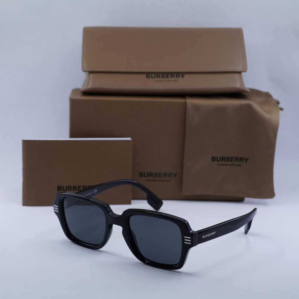 Burberry Sunglasses - image 12