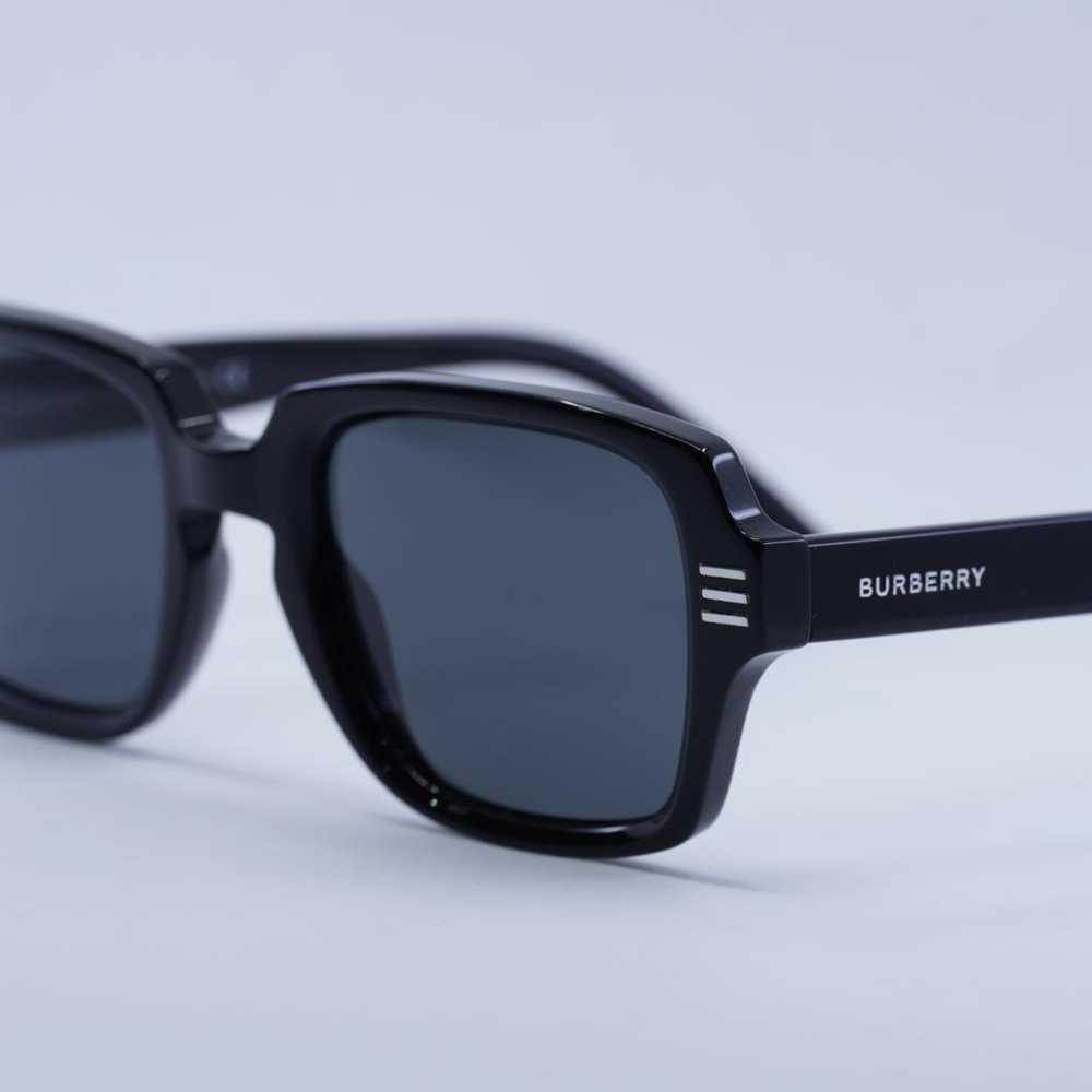 Burberry Sunglasses - image 7