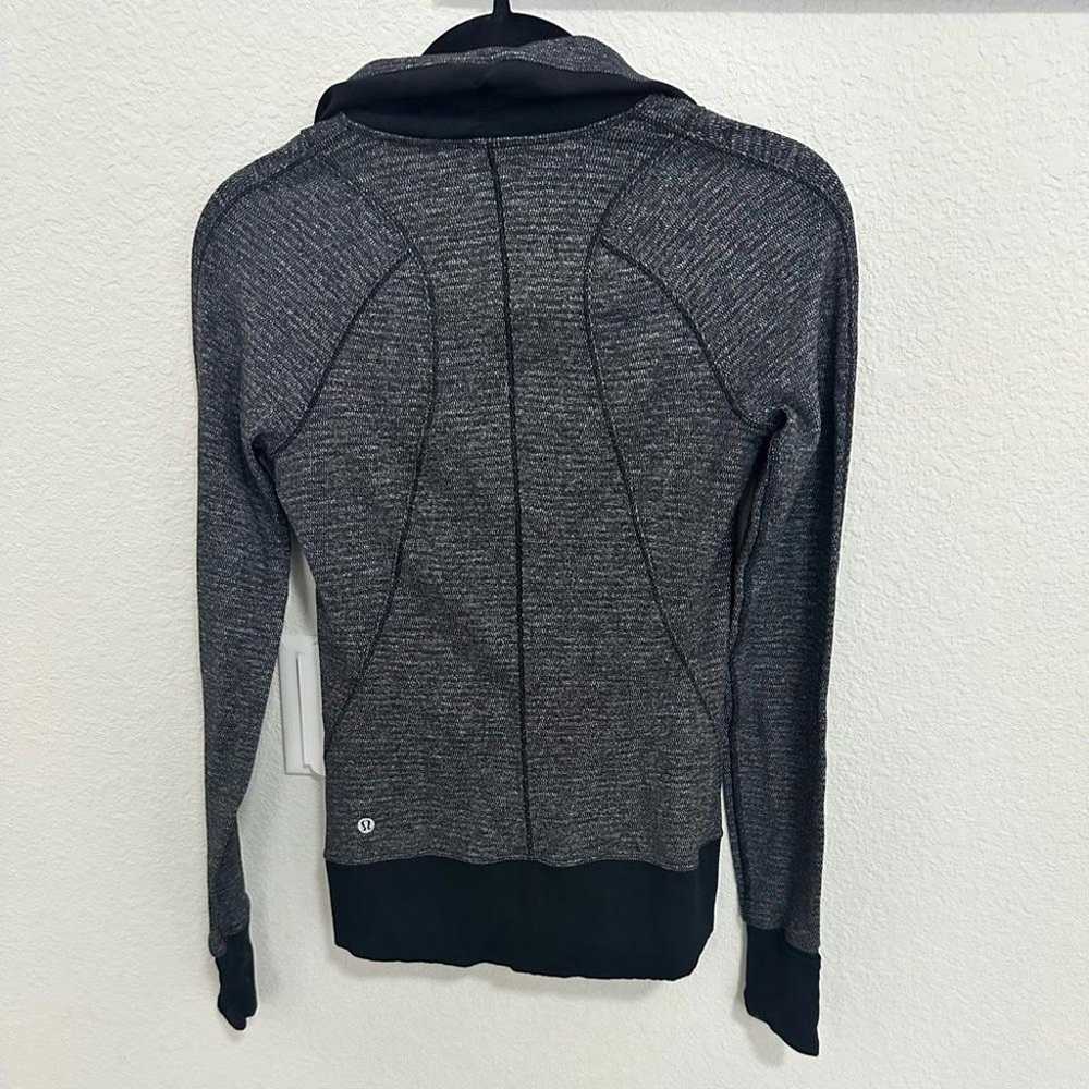 Lululemon Runderful 1/2 Zip Pullover Size 4 Mini … - image 9