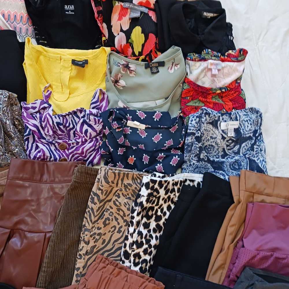 Teen Girls Junior Womens Clothing Lot Of 38 Size … - image 5