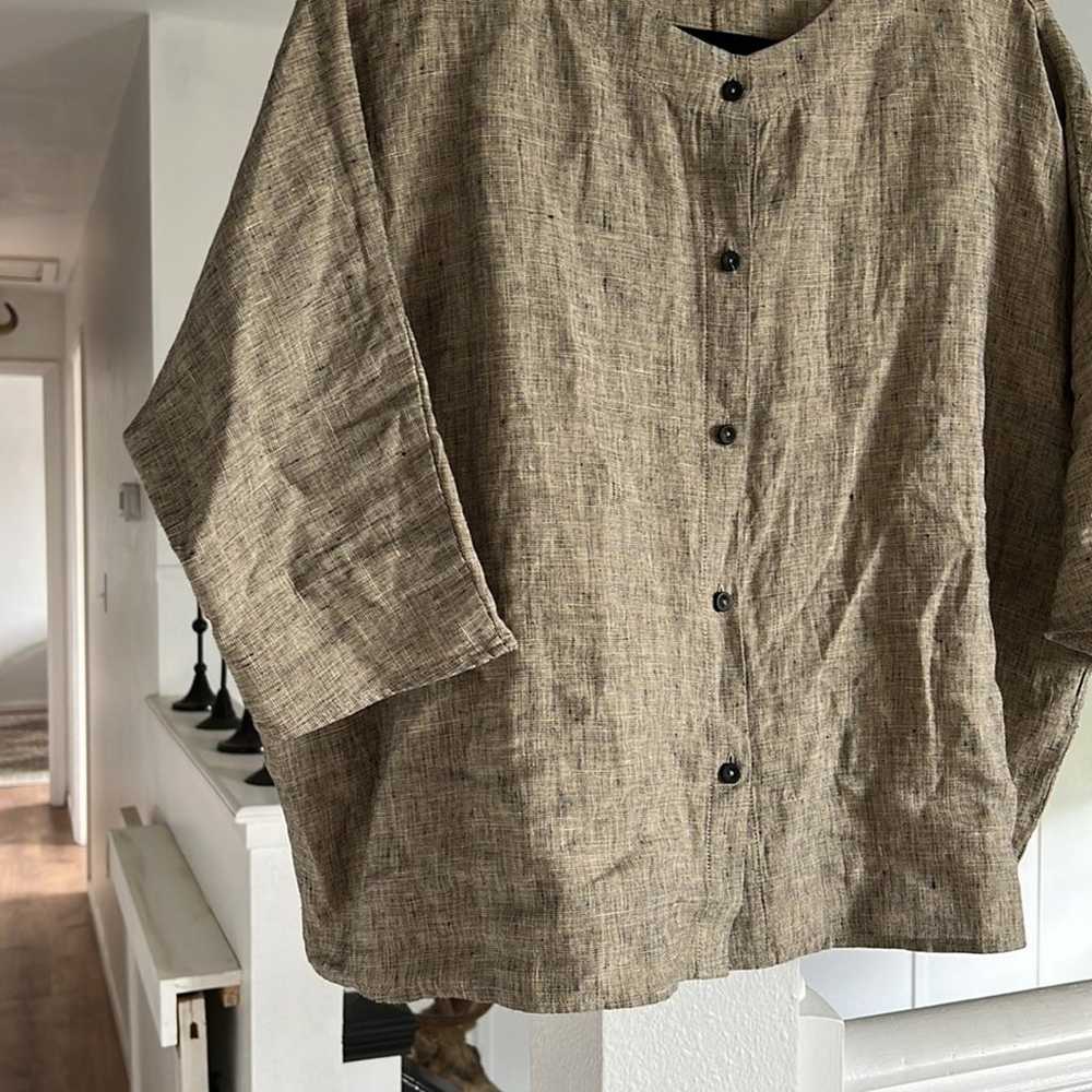 Linen ID tan and black heathered button down shor… - image 2