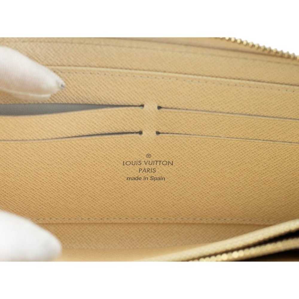 Louis Vuitton Zippy leather wallet - image 10