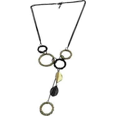 Vintage black and gold textured ring leaf necklace - image 1
