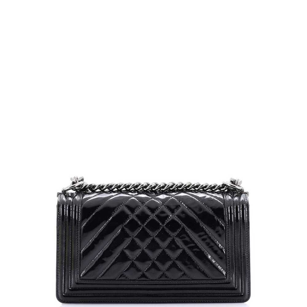 Chanel Boy patent leather handbag - image 3