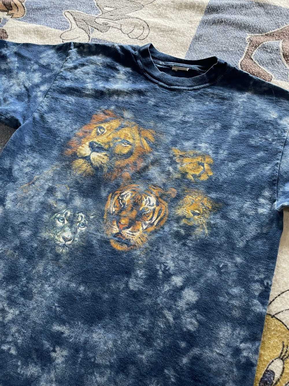 Vintage Y2K lion animal tee - image 2