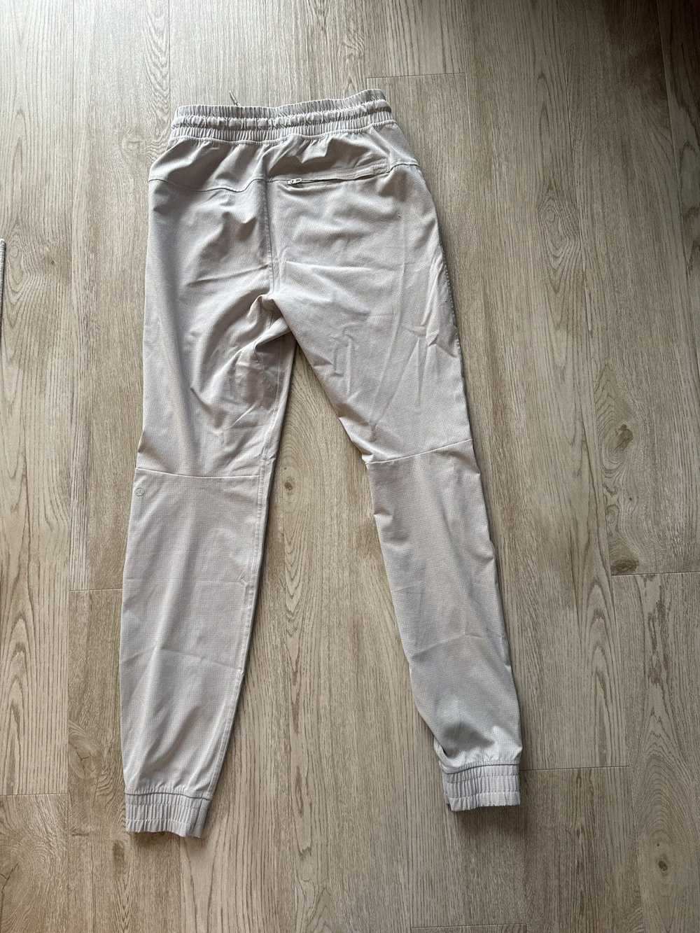 Lululemon Lululemon jogger pants - image 3