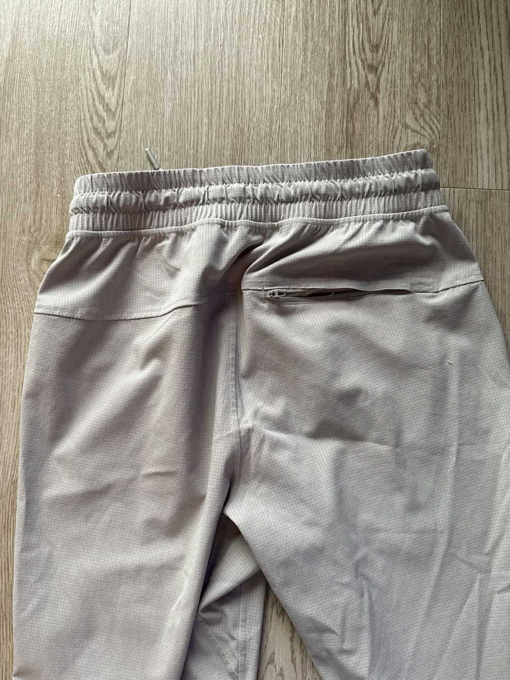 Lululemon Lululemon jogger pants - image 6