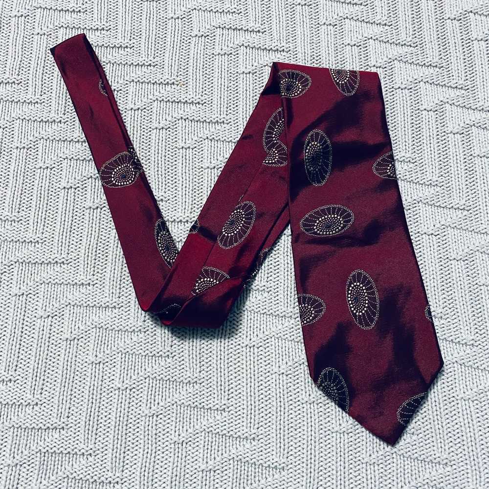 Hugo Boss Hugo Boss maroon flying saucer silk tie - image 1