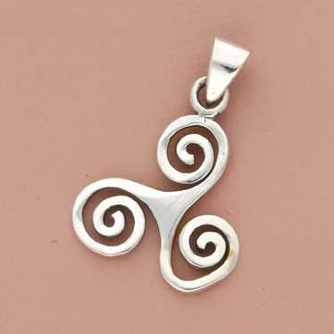 Sterling Silver sterling silver swirls triskele pe