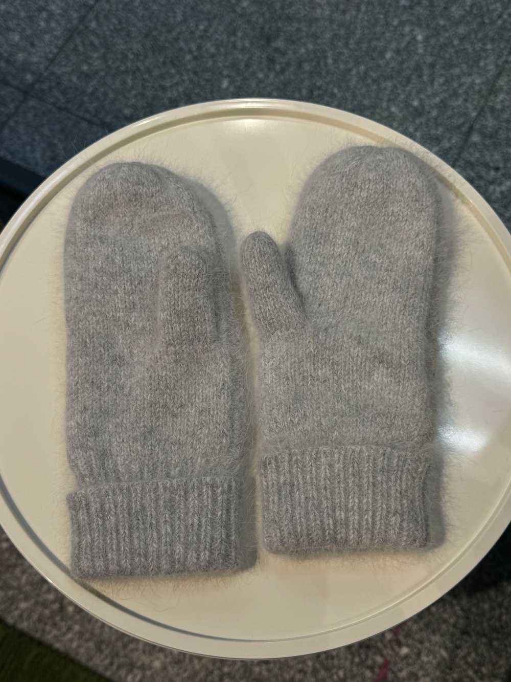 Courrèges Grey Angora Mittens - image 2